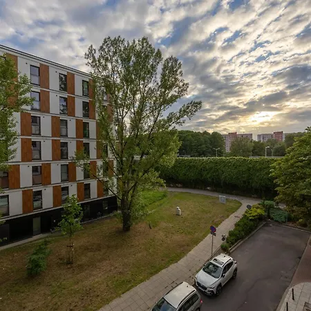 Prestige Apt- 76m2, Parking&balconies Apartment